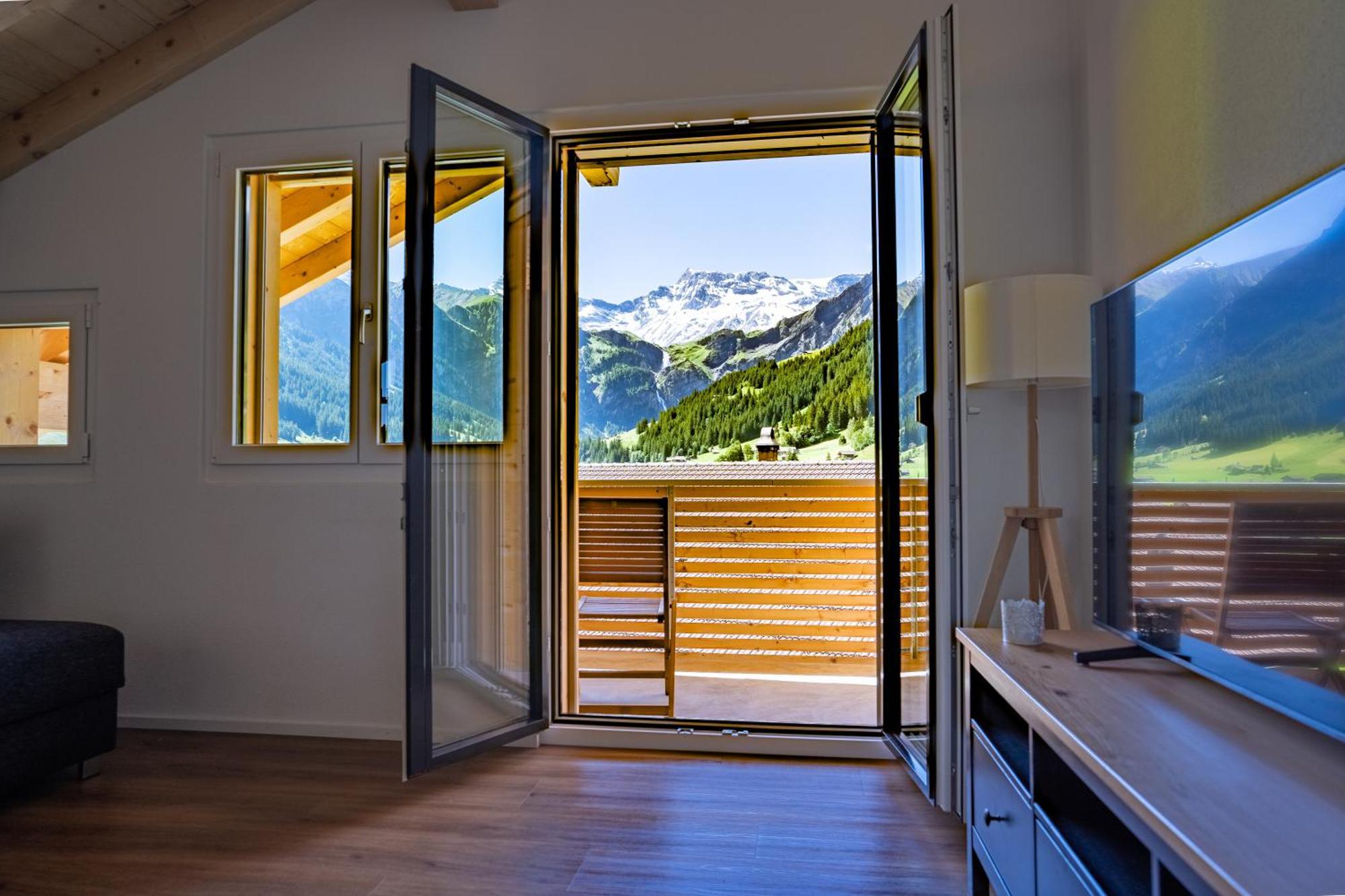Chuenislodge2- Zwei Balkone, Gemuetlicher Kamin, Top Aussicht Αντελμπόντεν Εξωτερικό φωτογραφία